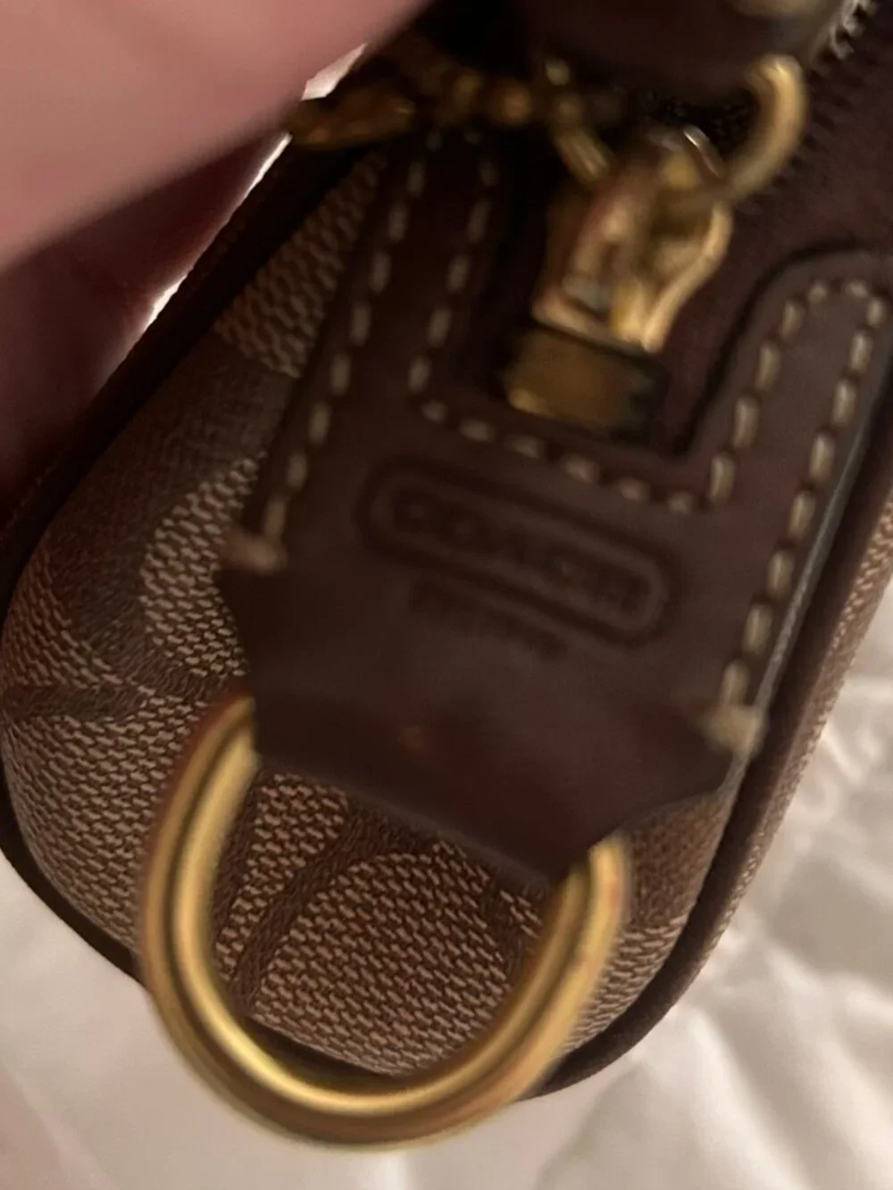 Coach authentic heritage